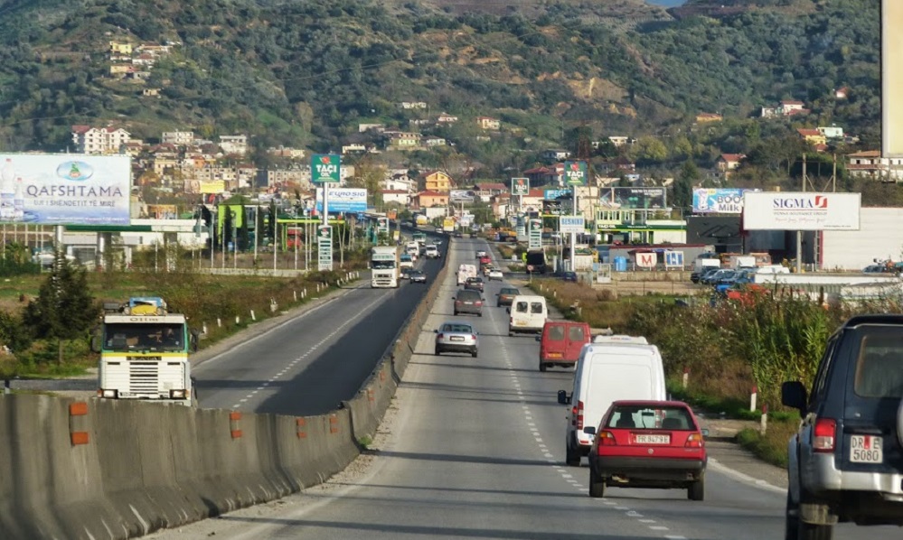 Unaza e Durresit burim aksidentesh, Konfindustria thirrje qeverise